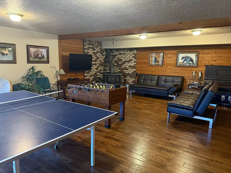 17066 Cooper Dr — Photo 36