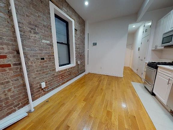 4th image of 340 E 62nd St #5A