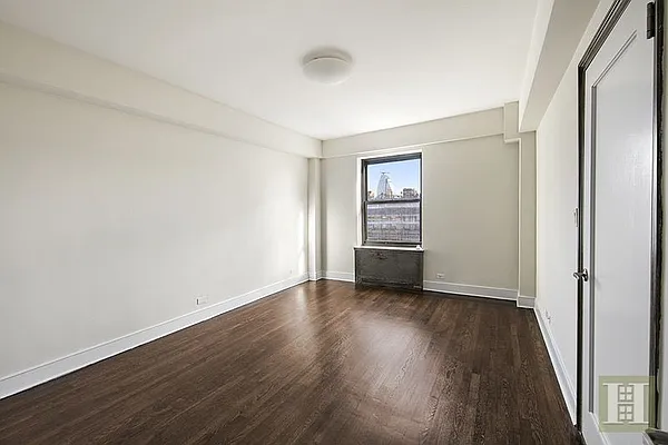 Rented by Halstead Real Estate | media 19