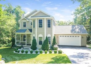 47 Elbow Hill Rd, Brookfield, CT 06804