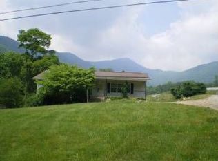 15 McKay Farm Rd, Waynesville, NC 28786