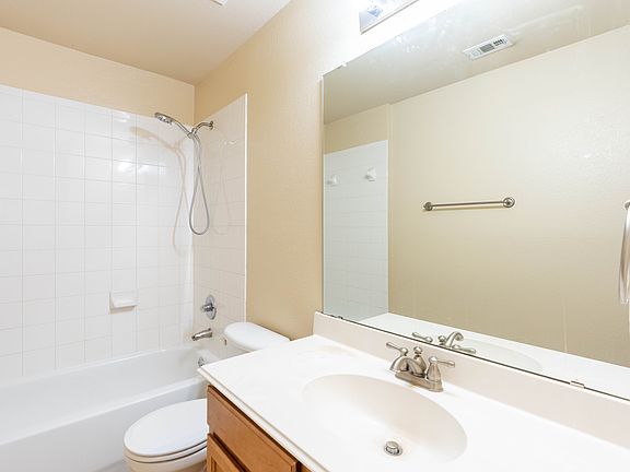 5th image of 7220 Petersburg Dr