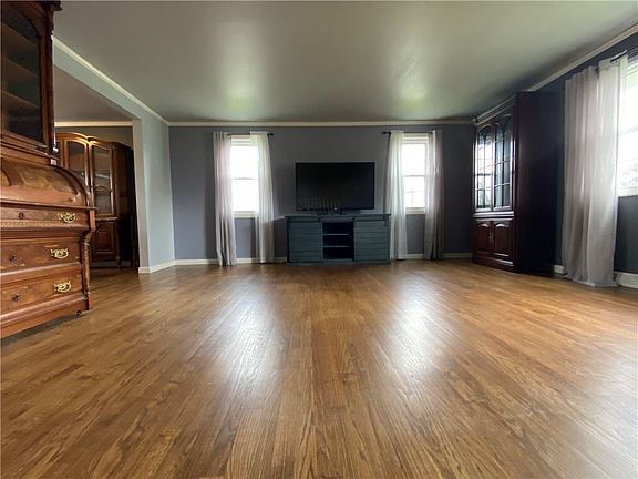 5th image of 216 McWilliams Dr