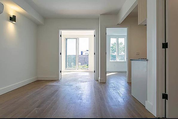 1st image of 323 E 19th St #4H