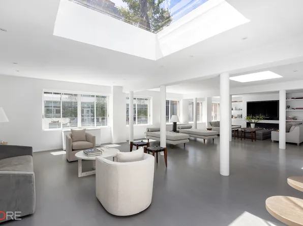 67 East 11th Street image 1 of 16