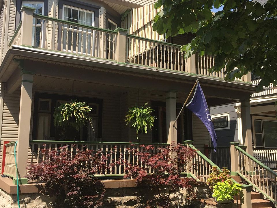 1st image of 125 Lancaster Ave #1