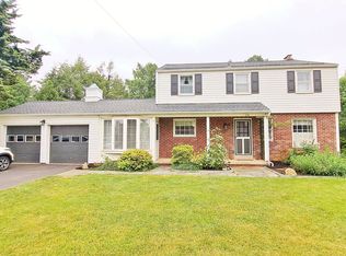 232 Clearview Rd, Hanover, PA 17331