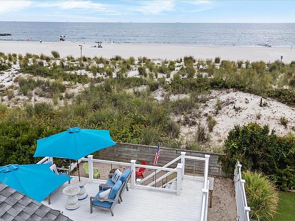 2nd image of 899 Oceanfront