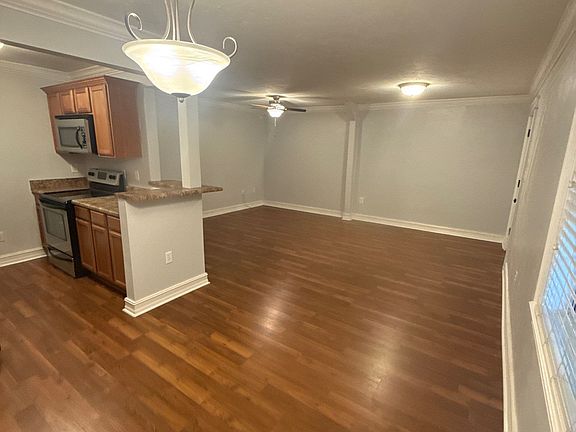 4th image of 119 Cadiz St #F9ba24f29