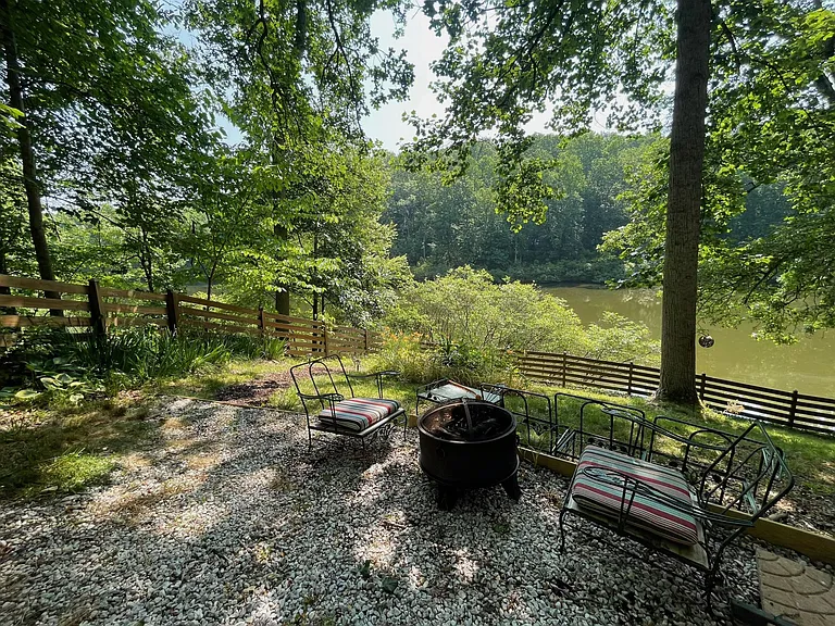 308 Pine Dr — Photo 34