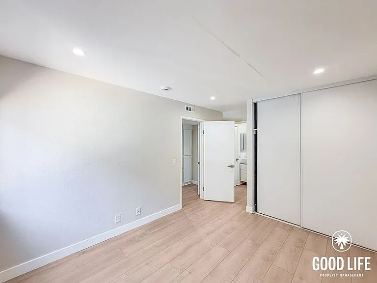 3731 Balboa Ter #B — Photo 7