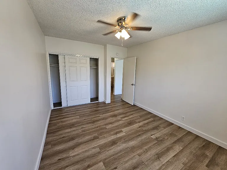 12522 Paramount Blvd #17 — Photo 7