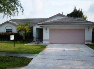 5303 SW 11th St, Plantation, FL 33317