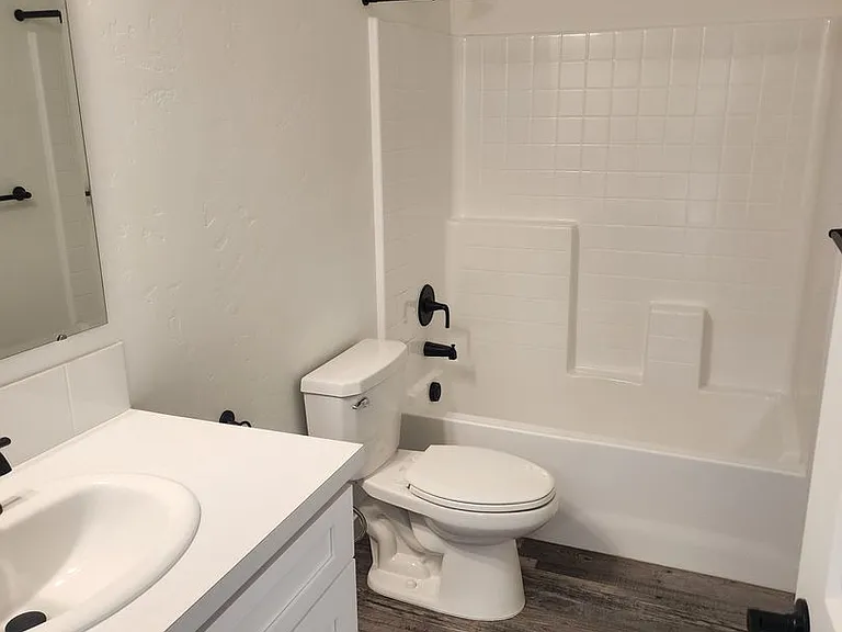 2709 College Ave #101 & 102 — Photo 18