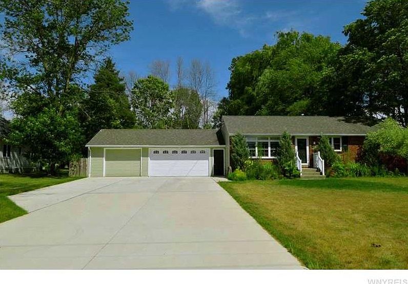 1st image of 614 Lake Ave