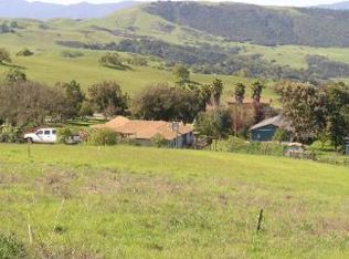 18391 Corral Del Cielo Rd, Salinas, CA 93908