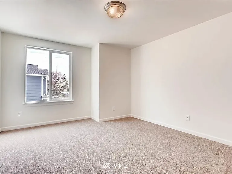 318 SW 106th St — Photo 18