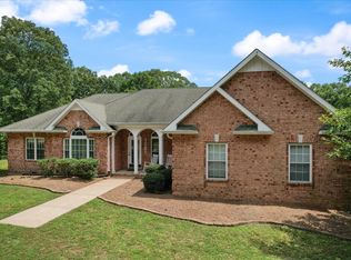 1081 Yellow Creek Rd, Dickson, TN 37055