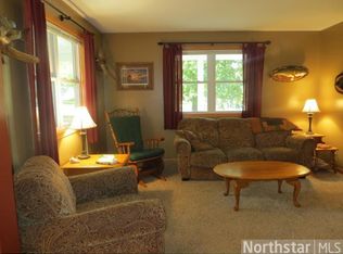 425 Meridian St N, Belle Plaine, MN 56011