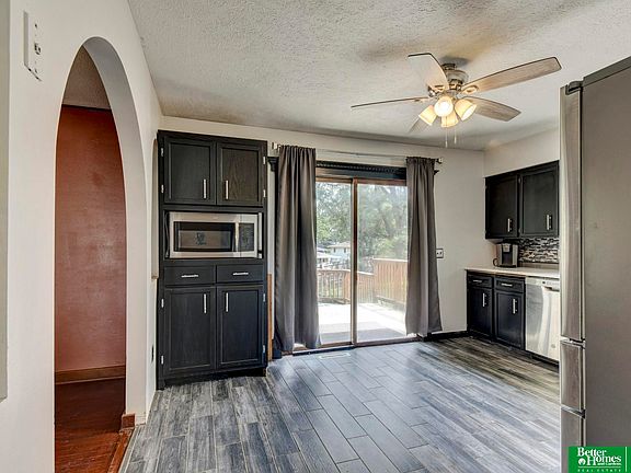 3rd image of 6721 S 52nd St