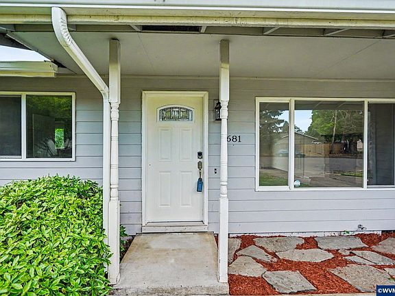 3rd image of 4681 Buckskin Ct NE