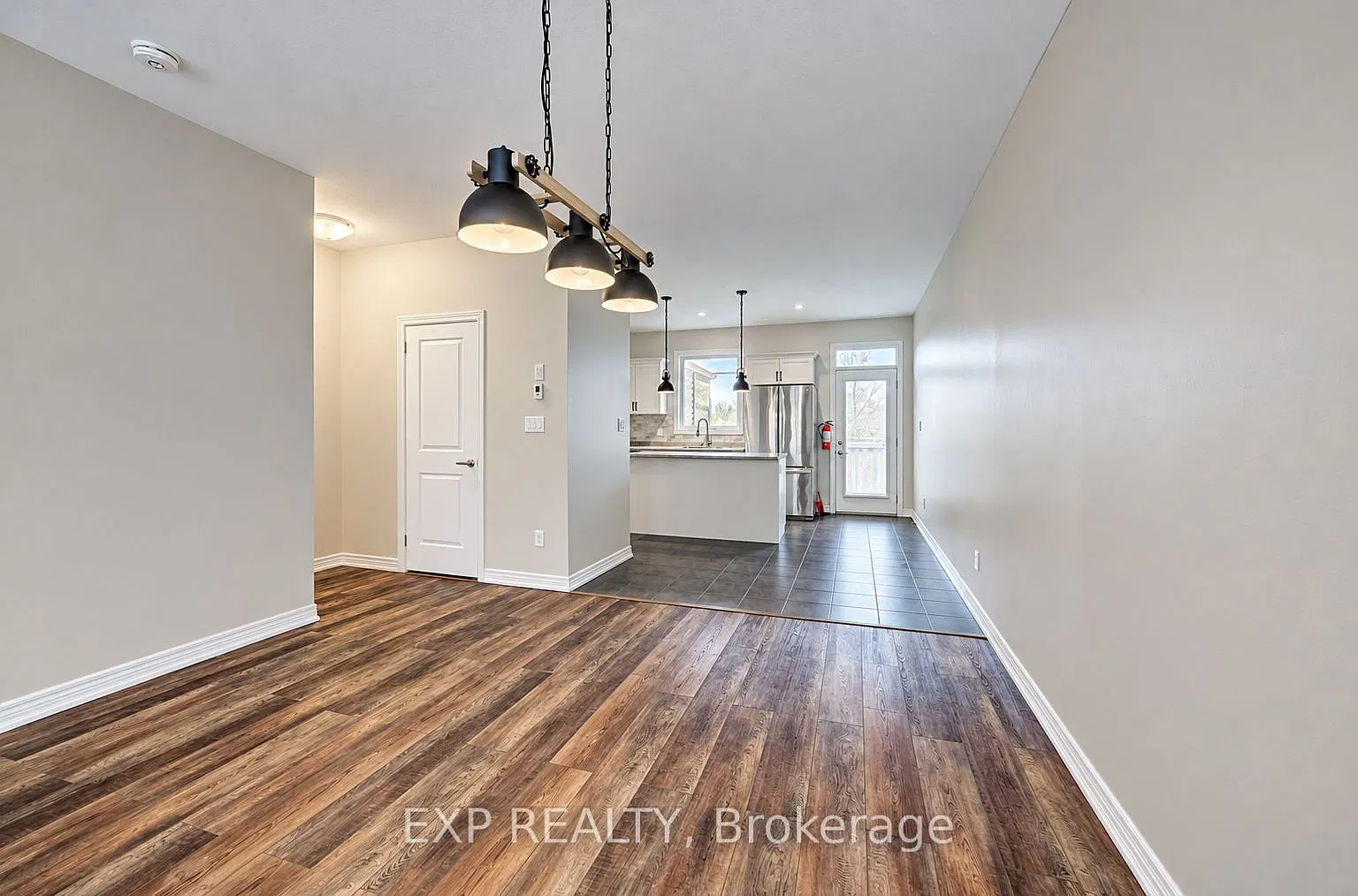 30 Balmoral St — Photo 4
