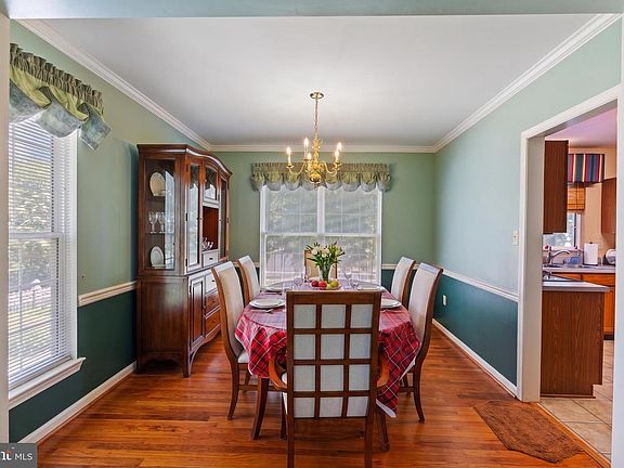 5th image of 2193 Cedar Tree Ln