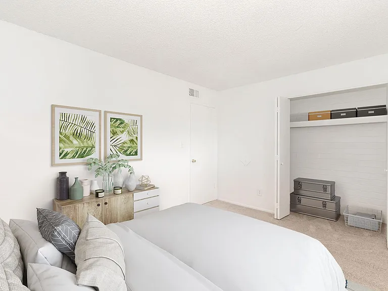 5726 N Black Canyon Hwy — Photo 19