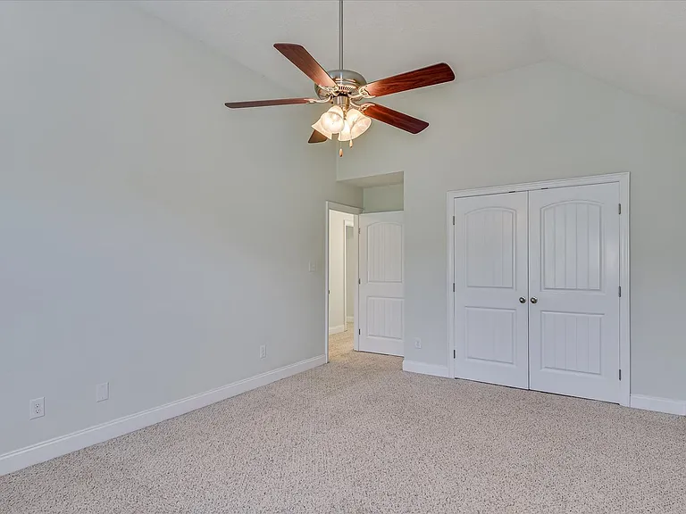 5564 Connor Dr — Photo 30