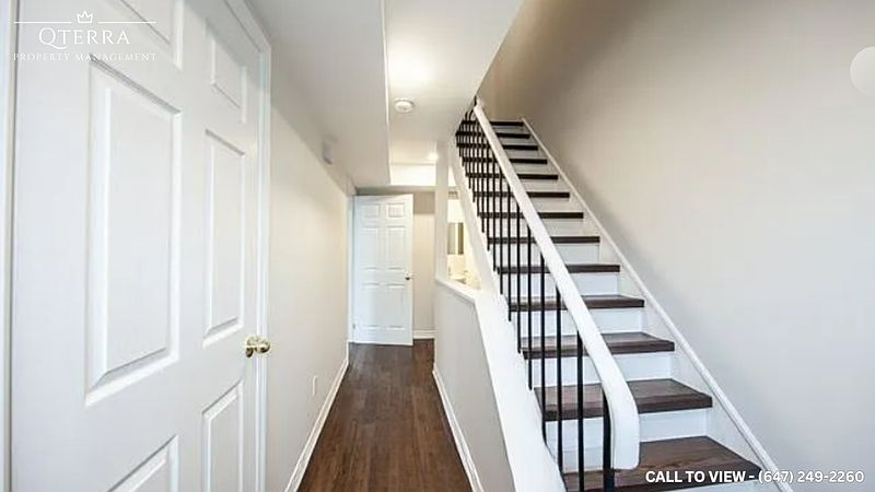 Toronto House for rent - 4 Bedrooms — photo 5