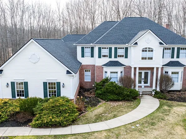 7370 Stockwood Dr, Solon, OH 44139