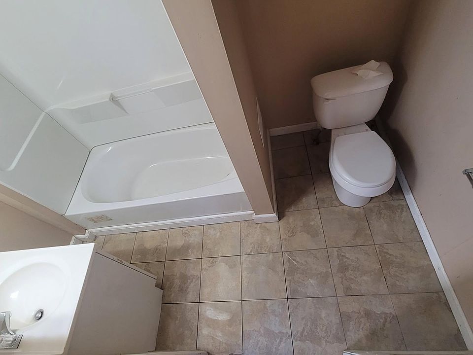 1st image of 533 Prescott St