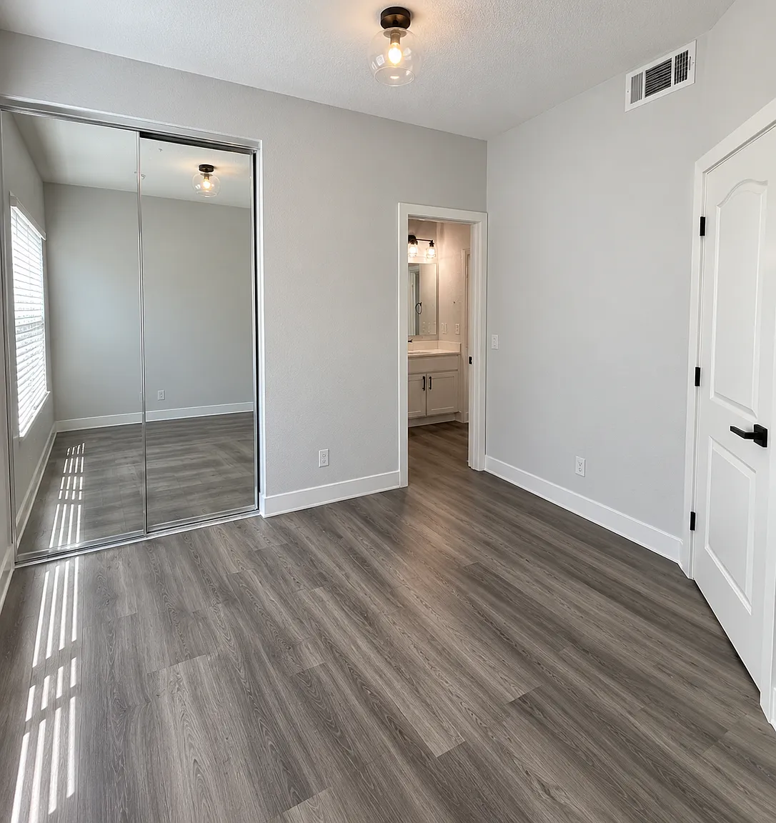 3 bed, 1322 sqft, $1,300 — Photo 3