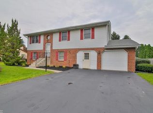 931 Monroe St, Freemansburg, PA 18017