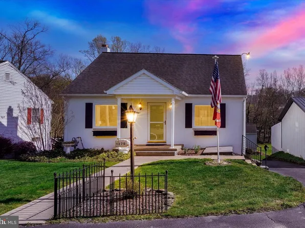 1270 Conewago Ave, Manchester, PA 17345