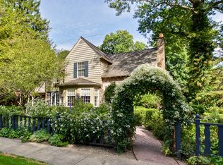 333 Simpson St, Lake Bluff, IL 60044