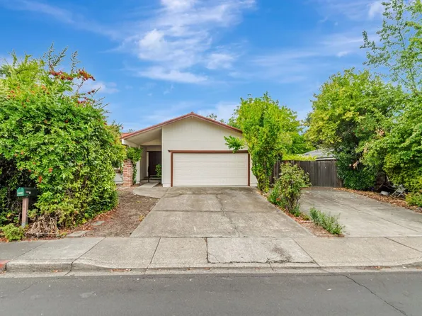 1103 Mitzi Drive, Calistoga, CA 94515