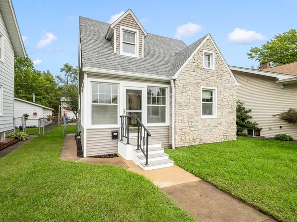 2421 14th Ave, Moline, IL 61265
