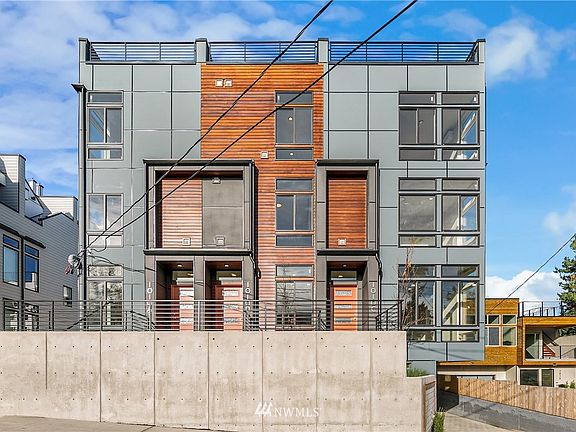 3rd image of 1012 A NE 92nd Street