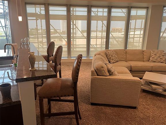 3rd image of 5900 Mosteller Dr Unit 31
