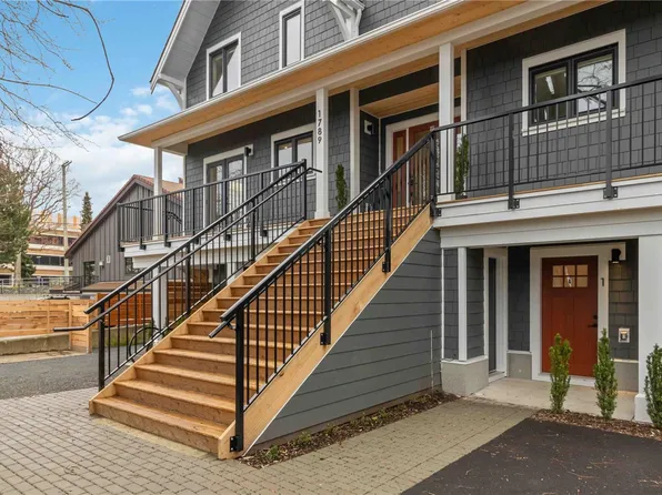1789 Emerson St #4, Victoria, BC V8R 2C2
