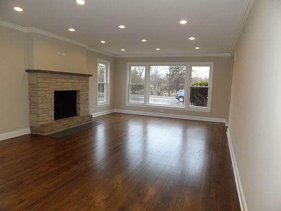 4th image of 4743 N Nagle Ave