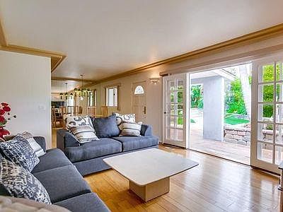 4th image of 5910 La Jolla Hermosa Ave