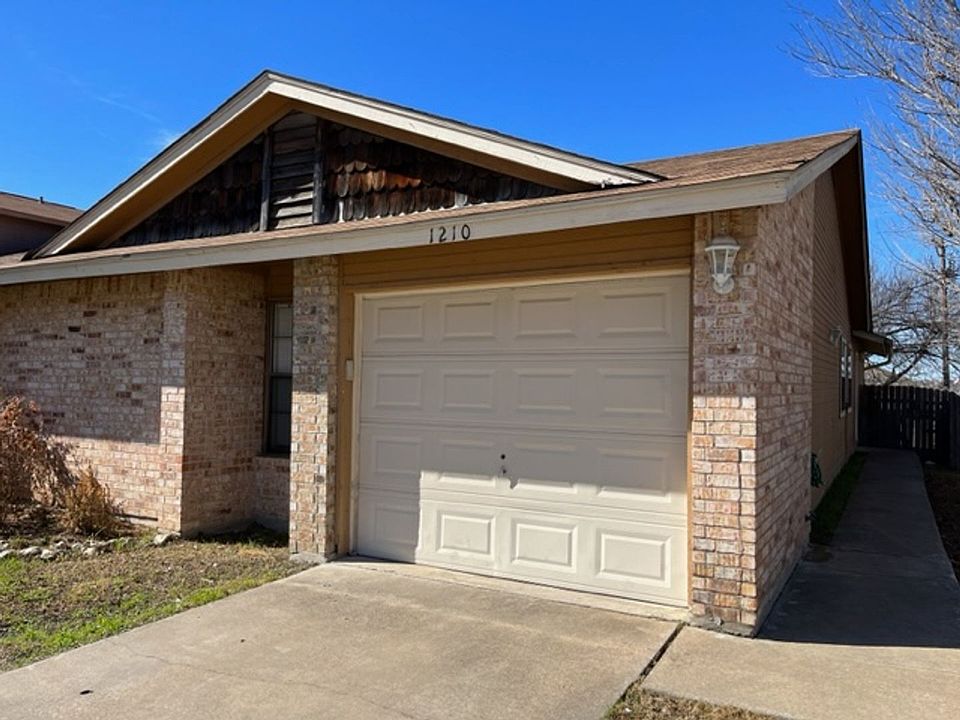 1st image of 1210 Westway Cir