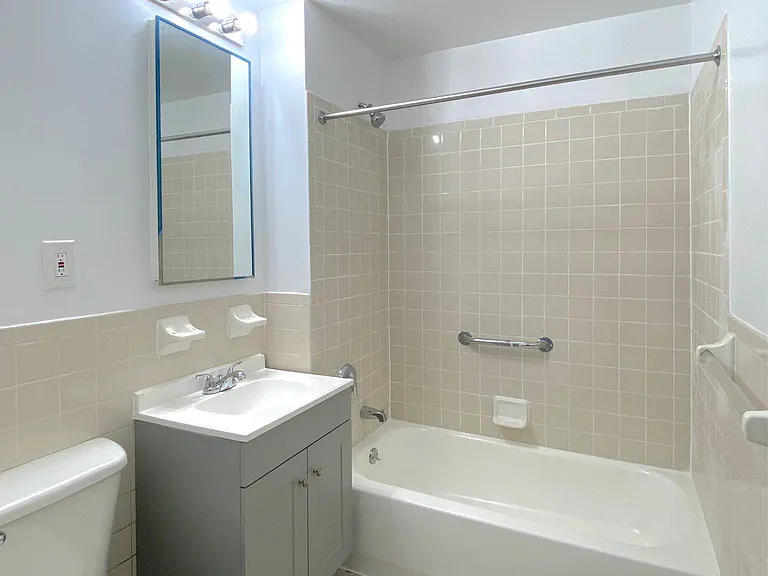 156 E 109th St #1 — Photo 13