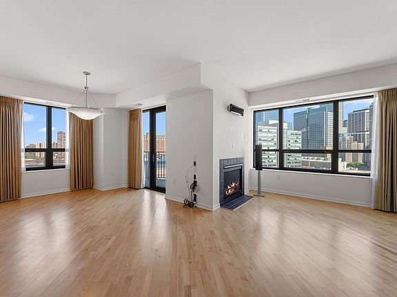 5th image of 500 Grant St E #1402
