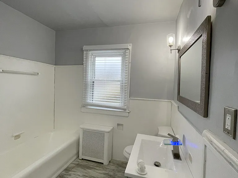 2286 Calvert St — Photo 19