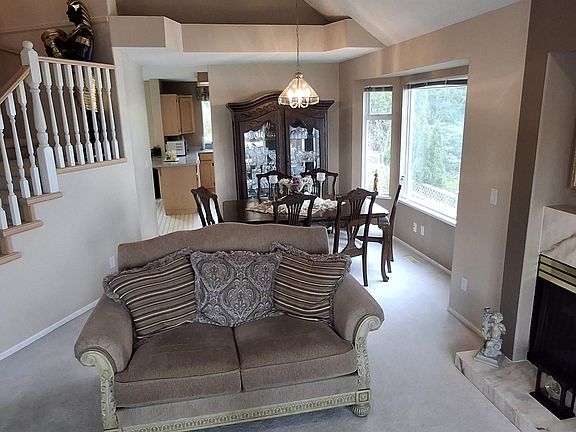 4th image of 2925 Cliffrose Cres