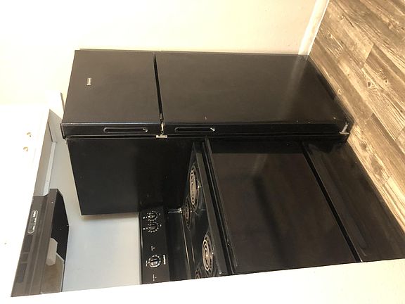 5th image of 3245 S Staples St #8