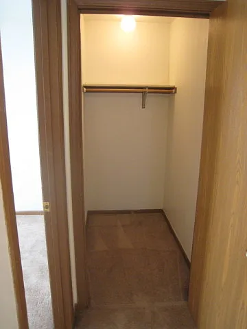 3377 N Oakland Ave — Photo 12